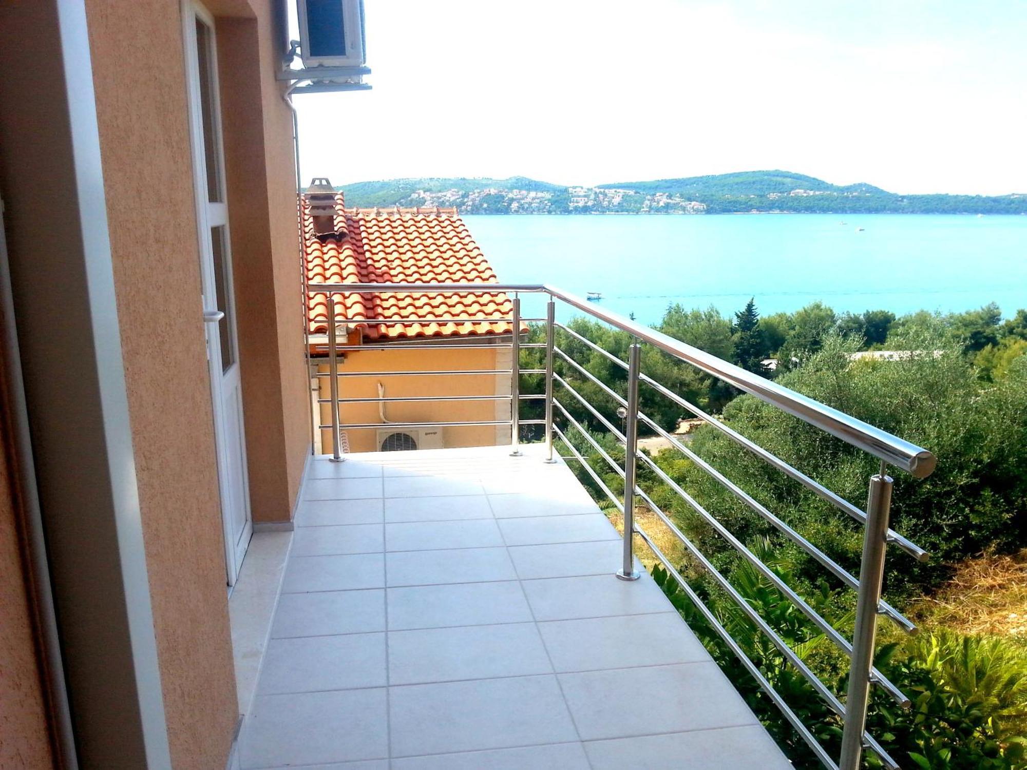 Apartment Jurcevic Трогир Стая снимка